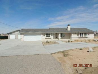 17816 Wisteria St., Hesperia, CA 92345 