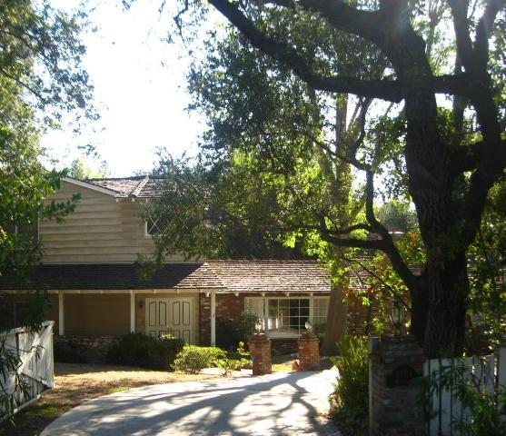 1784 Midlothian Drive, Altadena, CA 91001 