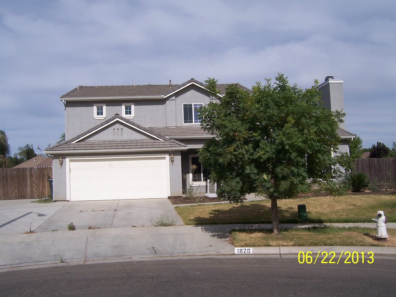 1820 Rio Hondo Ct, Hanford, CA 93230 
