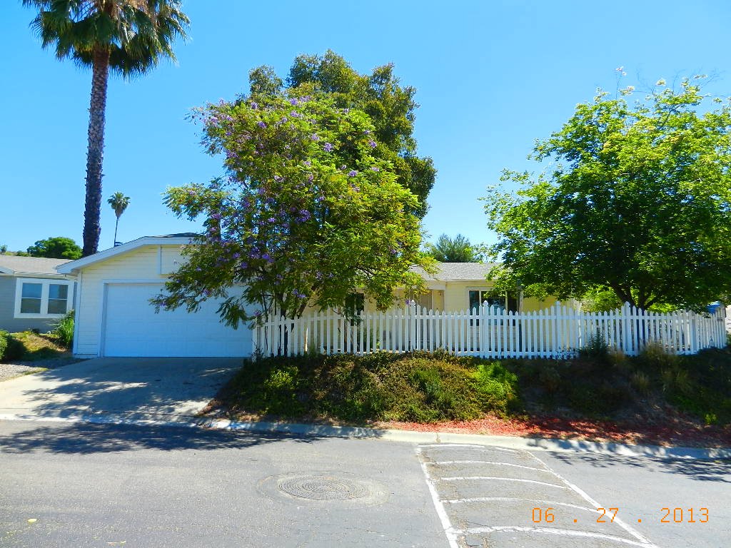 8390 Jackson Heights Ct, El Cajon, CA 92021 