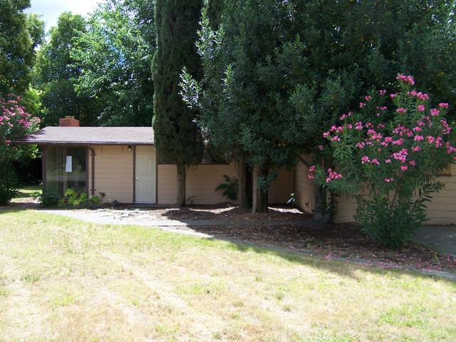 19385 Hill Street, Anderson, CA 96007 