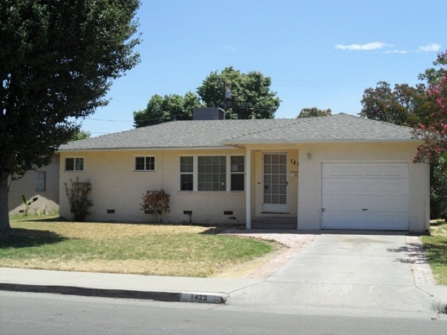 1423 Van Dorsten Avenue, Corcoran, CA 93212 