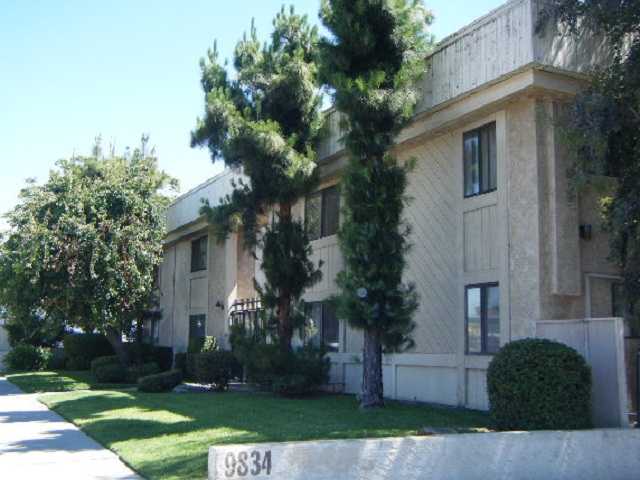 9834 Sepulveda Blvd #106, North Hills, CA 91343 