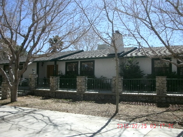 712 west ave R8, Palmdale, CA 93551 