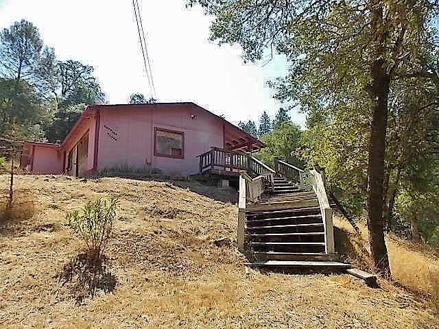 18985 Dotties Place, Grass Valley, CA 95949 