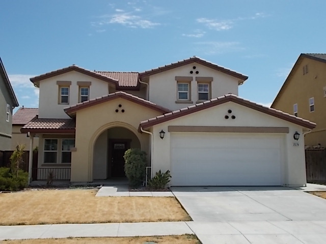 2579 South Rock Creek Drive, Los Banos, CA 93635 