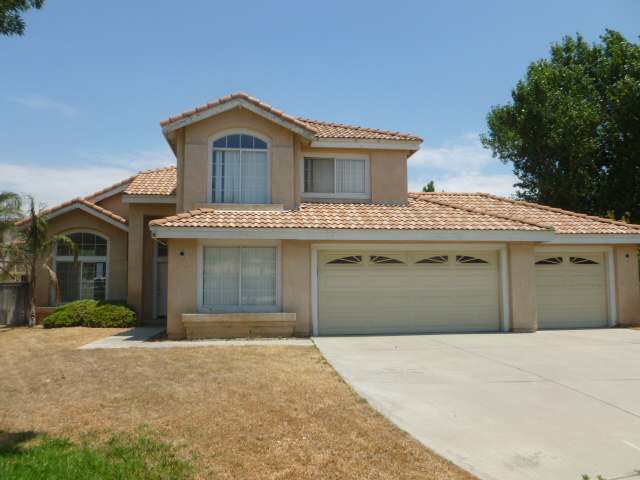 3597 N. Grapewood, Rialto, CA 92377 