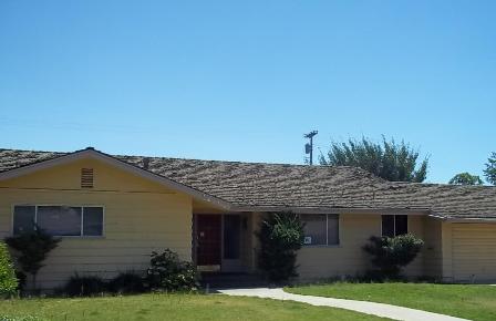 1255 Pine St, Selma, CA 93662 