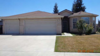 1525 Olympia Ave, Tulare, CA 93274 