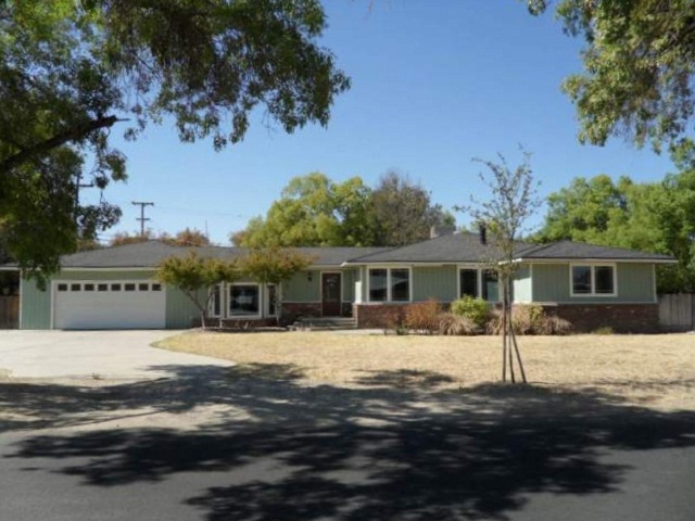 5578 East Dakota Avenue, Fresno, CA 93727 
