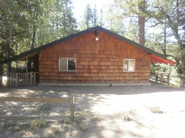 32721 Porcupine Lane, Arrowbear Lake, CA 92382 