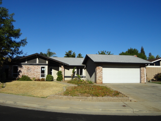 377 Burgan Avenue, Clovis, CA 93611 