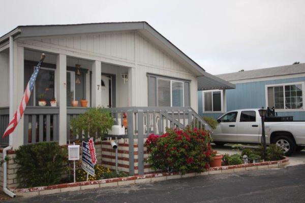 5200 Heil Avenue, #7, Huntington Beach, CA 92649 