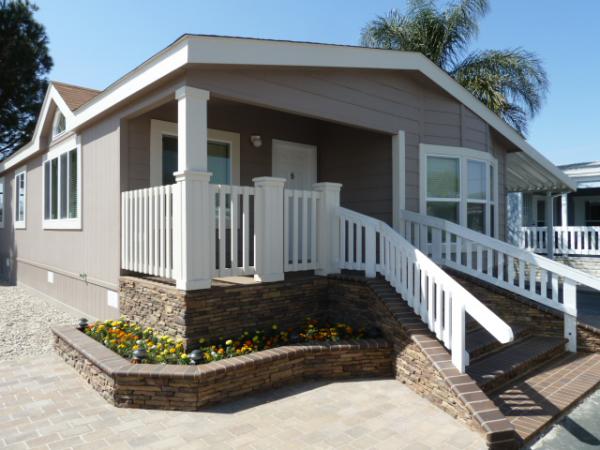 880 N. Lake St., #68, Hemet, CA 92544 