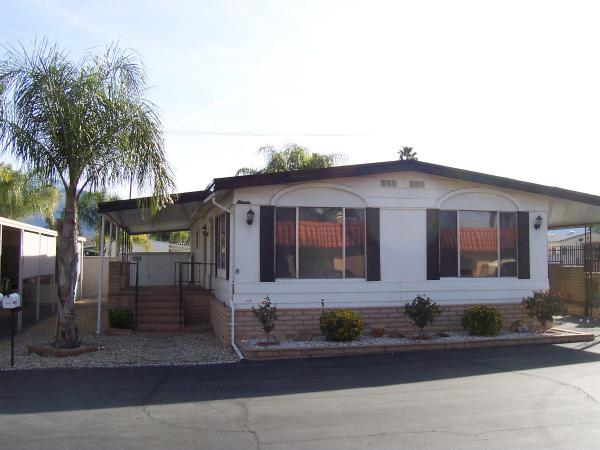 881 N. Lake St., #201, Hemet, CA 92544 