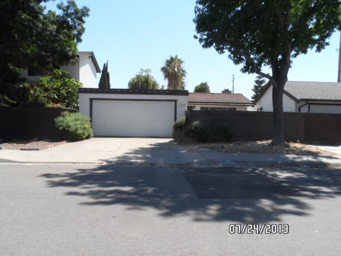 2604 El Goya Dr, Modesto, CA 95354 