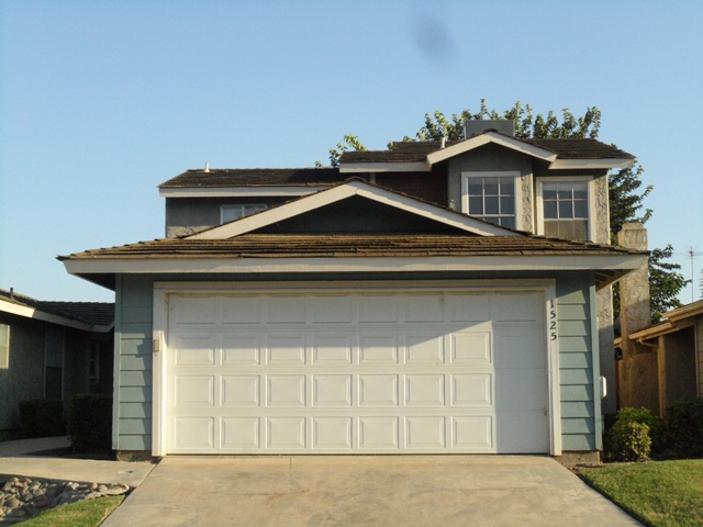 1525 East Sunnyview Avenue, Visalia, CA 93292 