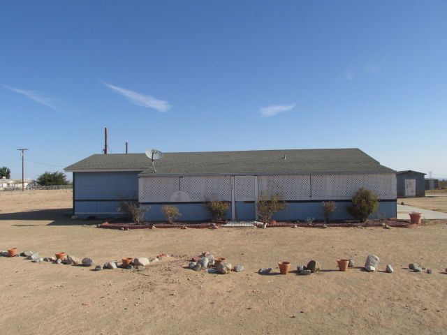 7530 Begonia Road, Phelan, CA 92371 