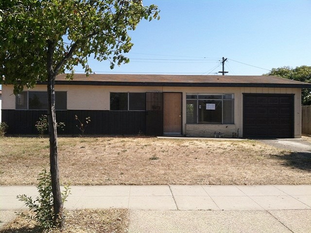 612 W Orchard Street, Santa Maria, CA 93458 