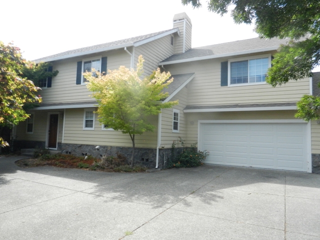 10 Gold Miner Court, Novato, CA 94947 