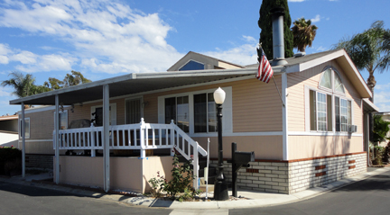 10001 W. FRONTAGE RD #117, South Gate, CA 90280 