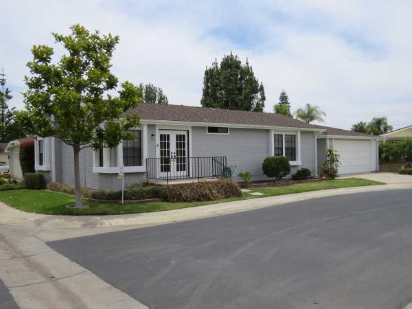 2548 Forest Lake #19, Santa Ana, CA 92702 