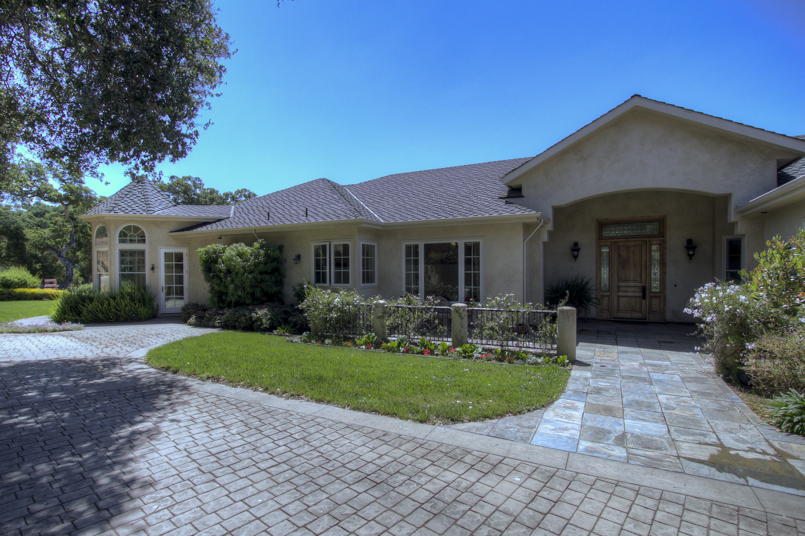 360 Dante Robles, Aromas, CA 95004 