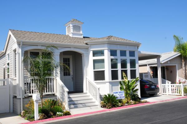 253 Mayflower Dr., Newport Beach, CA 92660 