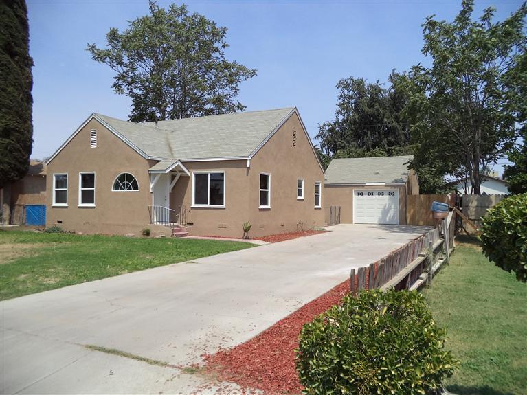 118  Dixon Ave, Bakersfield, CA 93304 