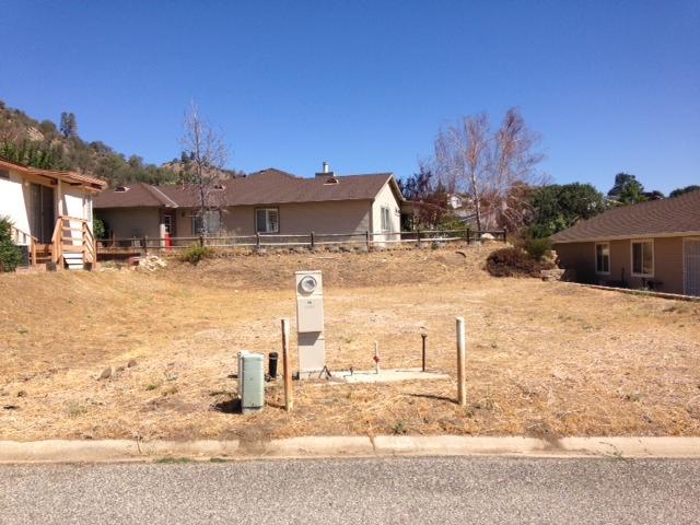 21276 White Pine Dr, Tehachapi, CA 93561 