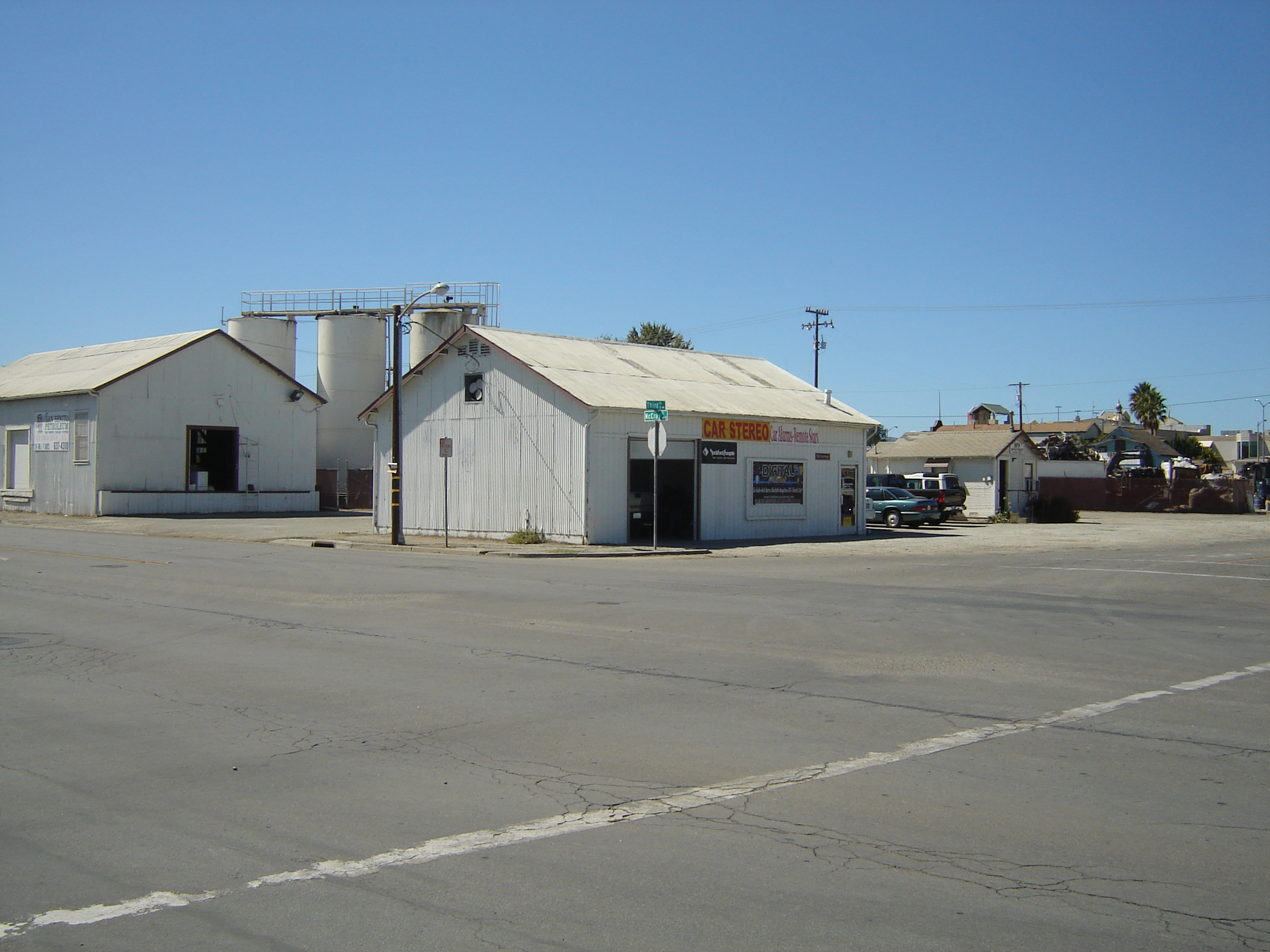 89 3rd street, Hollister, CA 95023 