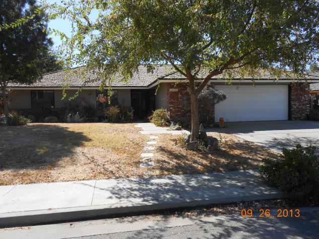 1455 La Vida Ln, Porterville, CA 93257 