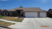 2744 N Duke Ct, Visalia, CA 93291 