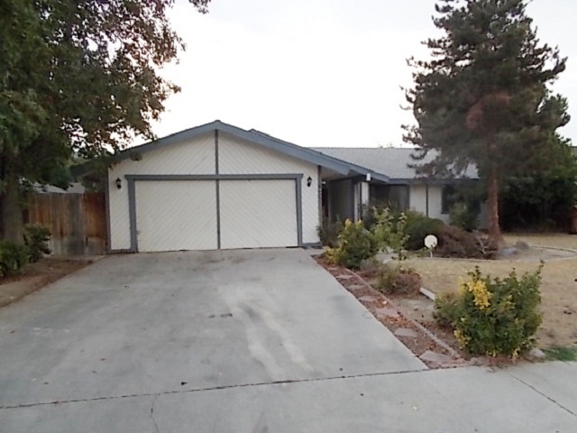 1904 William F Halsey Avenue, Bakersfield, CA 93304 