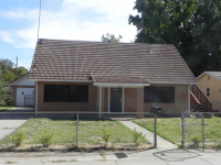 2735 Russell Street, Redding, CA 96001 