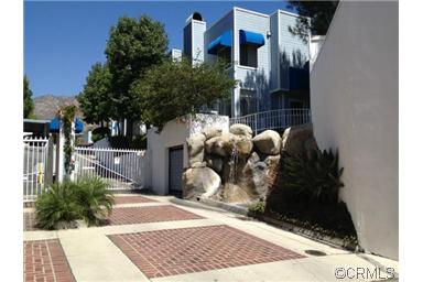 3075 Foothill 103, La Crescenta, Ca 91214 