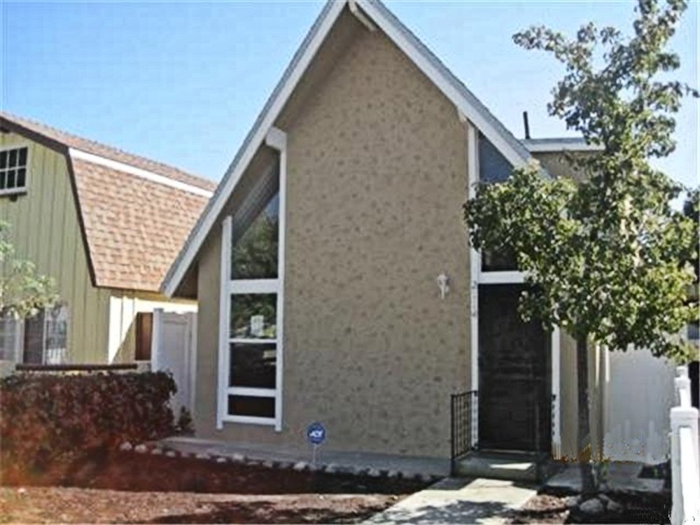 2114 W. Chandler Blvd, Burbank, CA 91506 