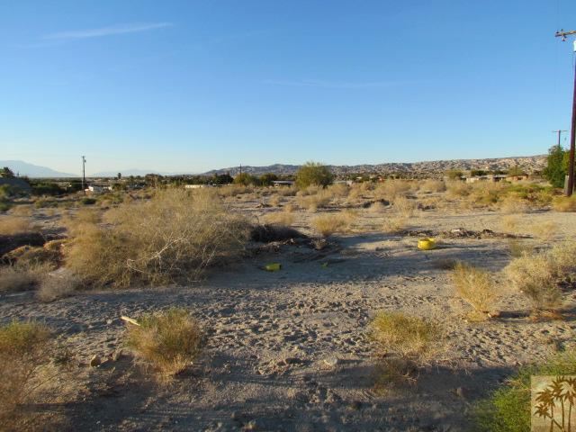 2525 Rodeo Dr, Salton City, CA 92274 