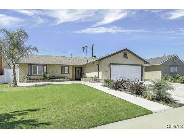 17131 Kampen Ln, Huntington Beach, CA 92647 