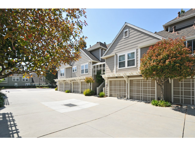 1105 Outrigger Ln, Foster City, CA 94404 