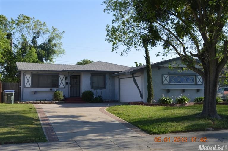 2174 Ferran Ave, Sacramento, CA 95832 