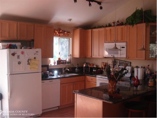 10226 Grubstake Trl, Rough And Ready, CA 95975 