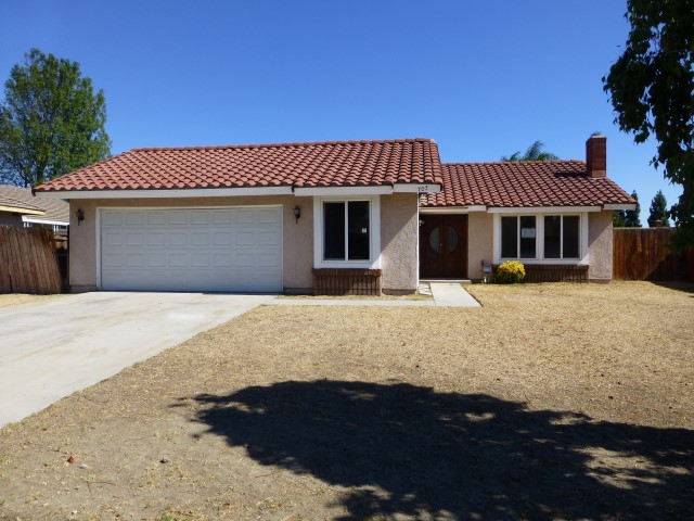 707 South Aspen Avenue, Bloomington, CA 92316 