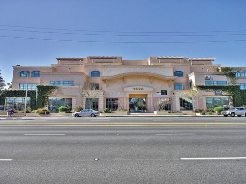 1528 El Camino, San Mateo, CA 94402 