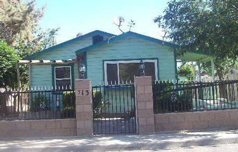 513 E Monterey St, Avenal, CA 93204 