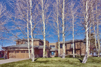 271 Beach Dr, South Lake Tahoe, CA 96150 