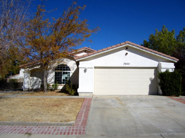 3603 W Avenue J5, Lancaster, CA 93536 