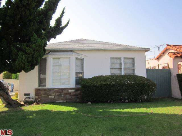 1653 S Fairfax Ave, Los Angeles, CA 90019 