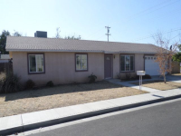 1728 East Olive Way, Dinuba, CA 93618 