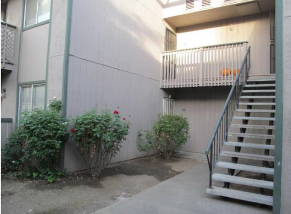 328 W Northbank Ct 25, Stockton, CA 95207 